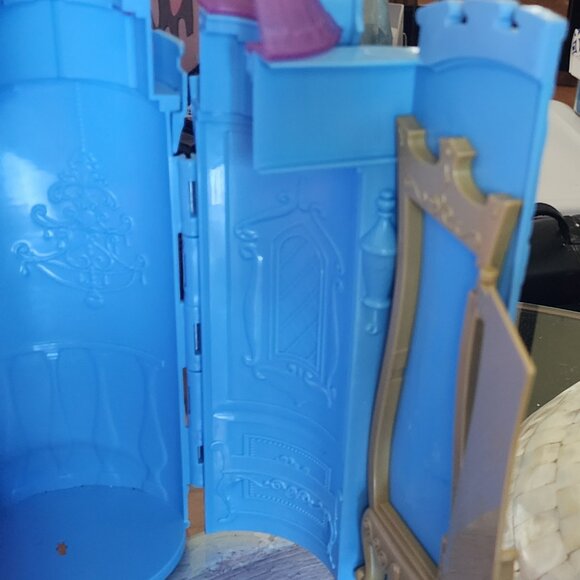 Disney Princess Fold & Go Castle Playset with Bed & Chair – Portable Carry Along - Picture 5 of 6